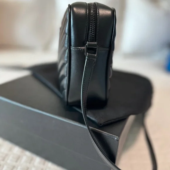 Yves Saint Laurent Quilted Camera Bag in Black - Picture 4 of 13